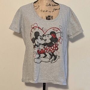 Women's Disney Mickey and Minnie Mouse XL T-shirt